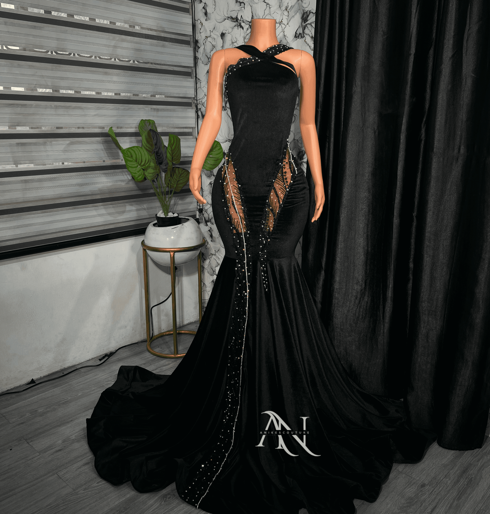 ADUKE Dress <span class="free-ship-inline">+ Free Shipping</span>