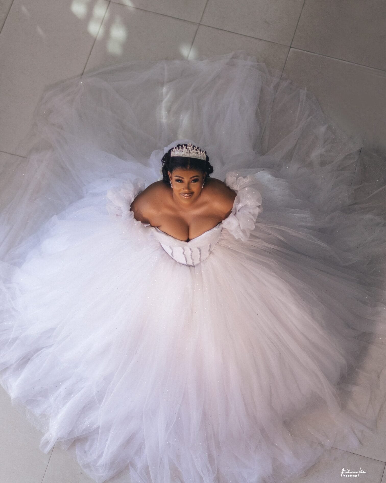 BRIE White Wedding Dress - Image 3