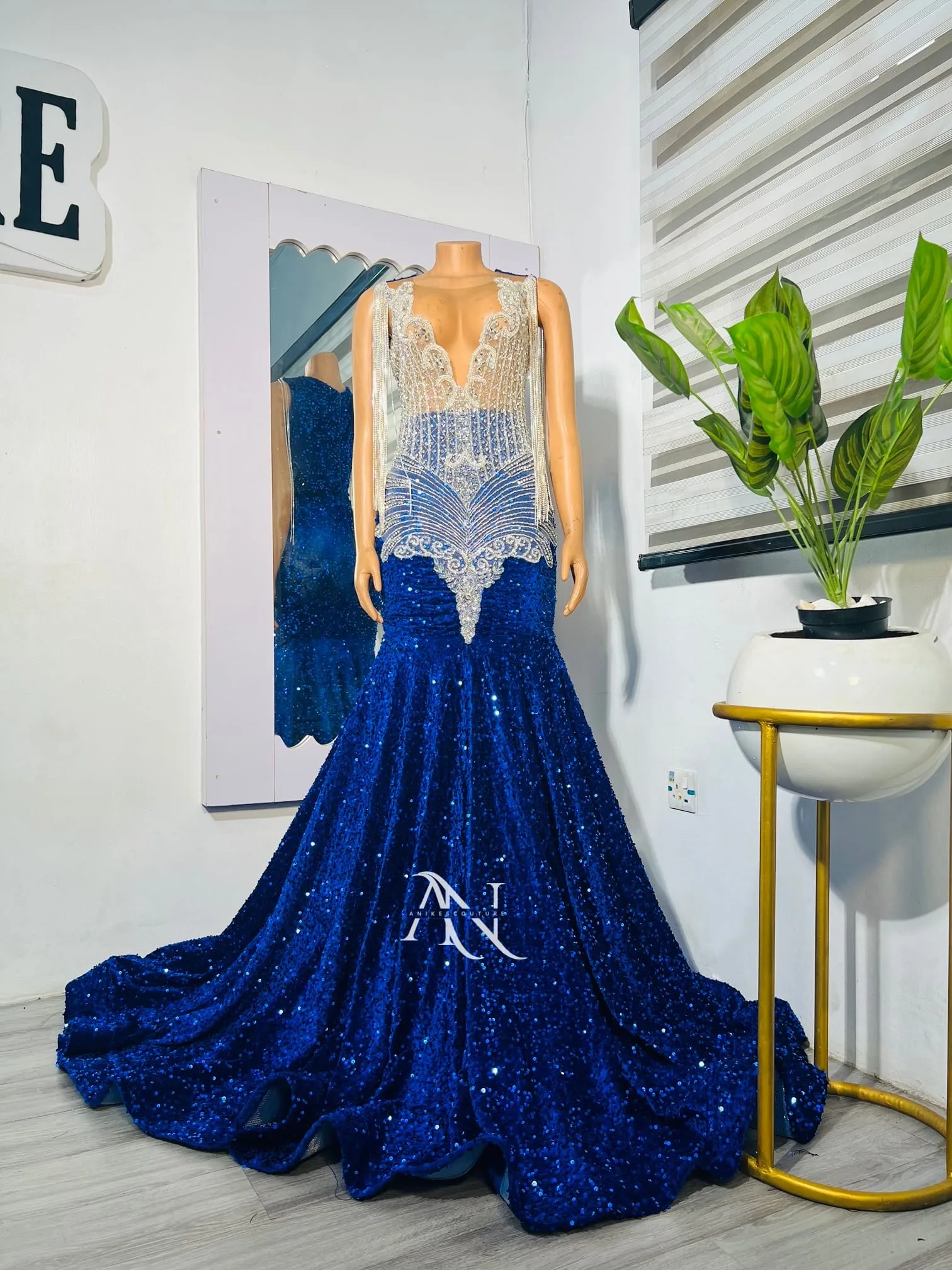 JOMI Dress <span class="free-ship-inline">+ Free Shipping</span>